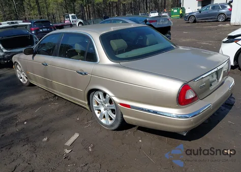 2005 Jaguar Xj Xj8 L z USA, uszkodzony, nr VIN SAJWA79C15SG46810